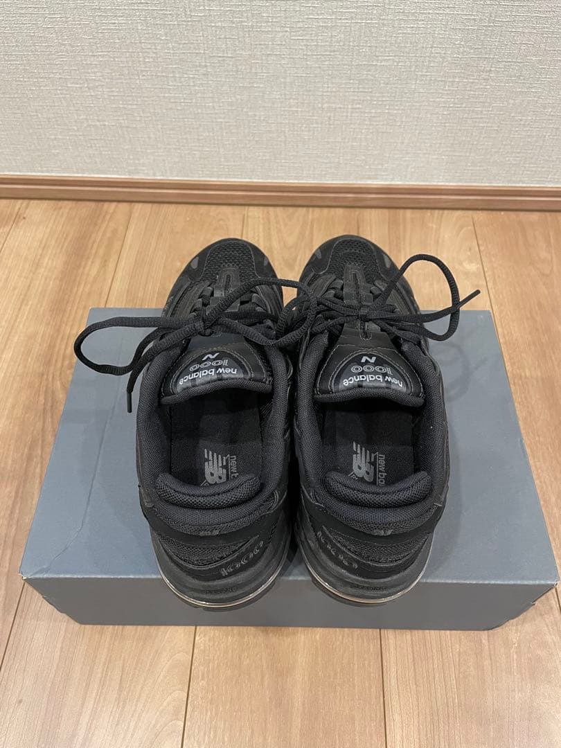 ニューバランス　1000 ブラック スニーカー