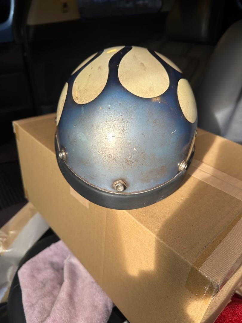 ポリスヘルメット