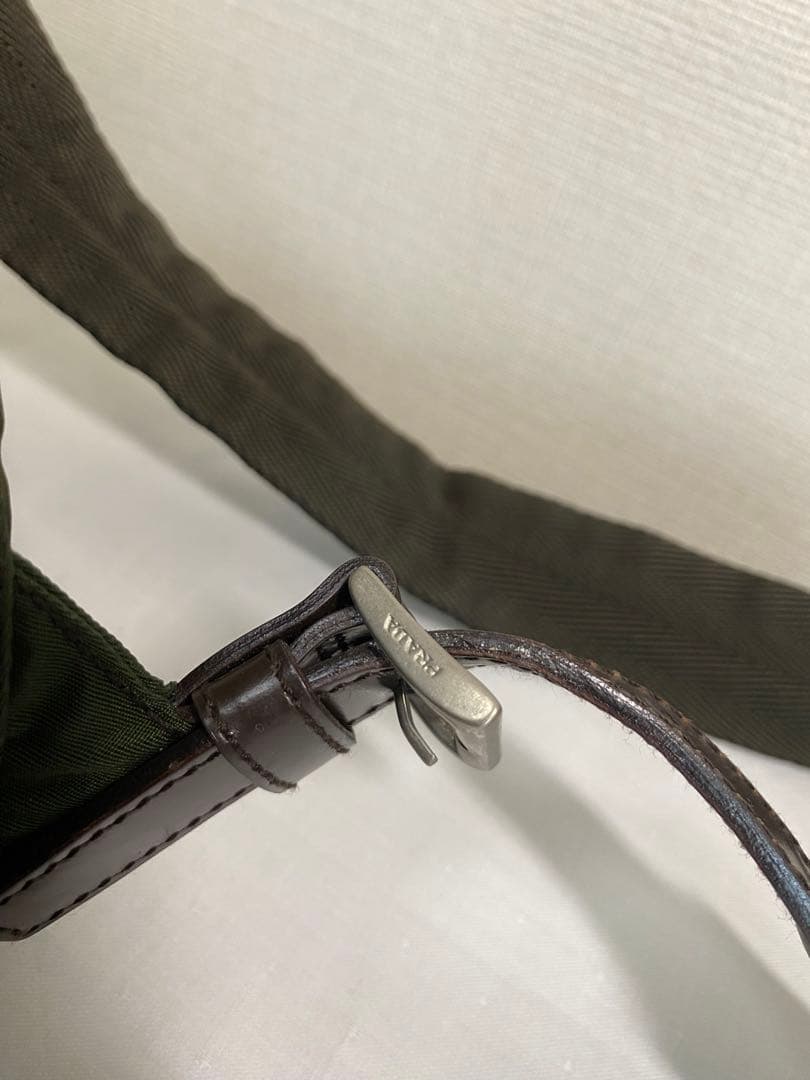 5【PRADA 】プラダ リュック・バックパック オリーブグリーン