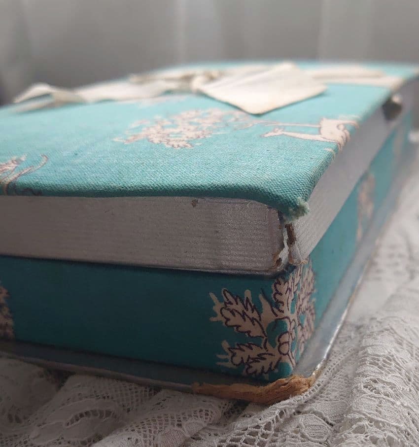 イギリスアンティーク　Chocolate box レースセット