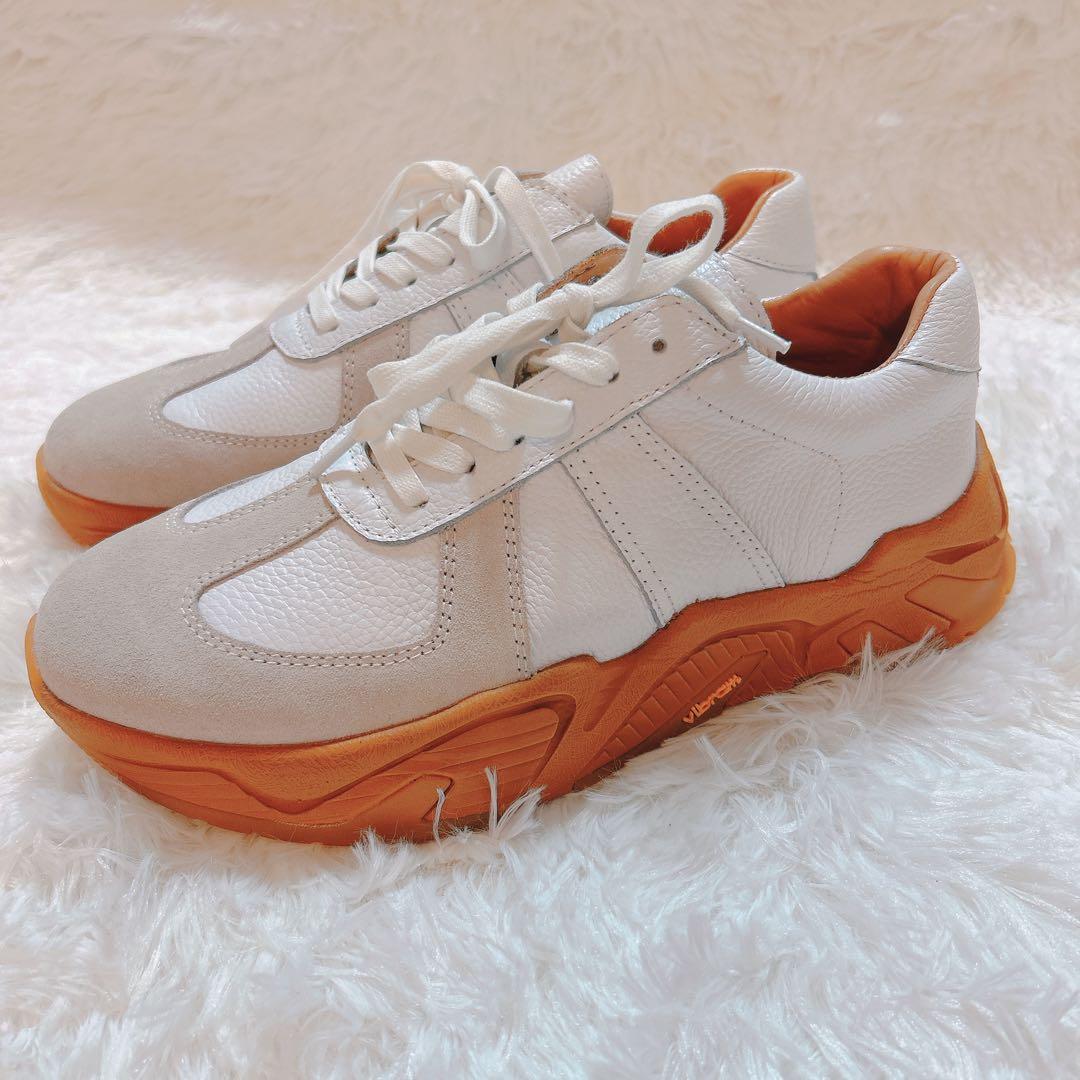 tomo&co ビブラムソール ホワイト スニーカー25㎝