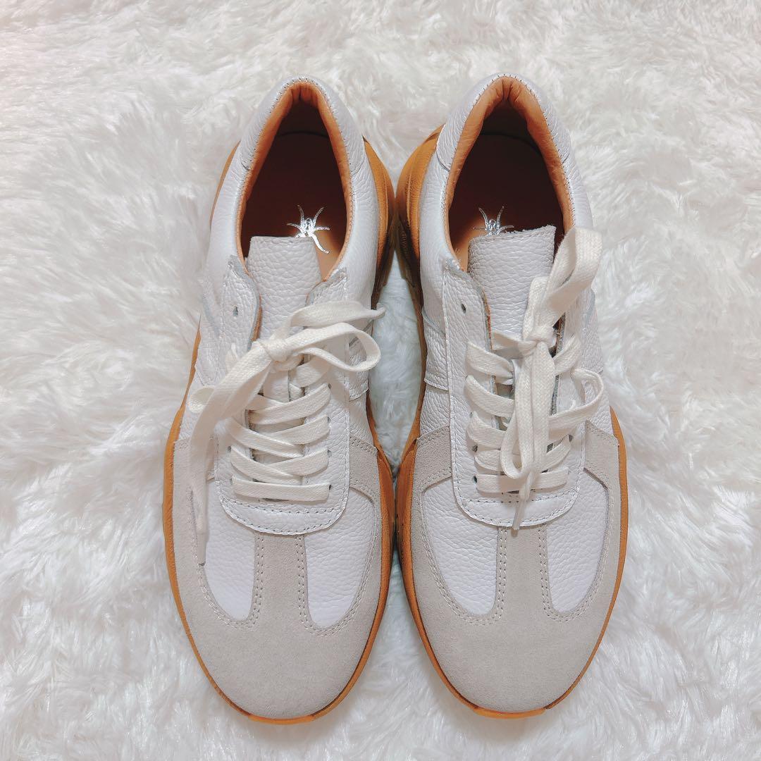 tomo&co ビブラムソール ホワイト スニーカー25㎝