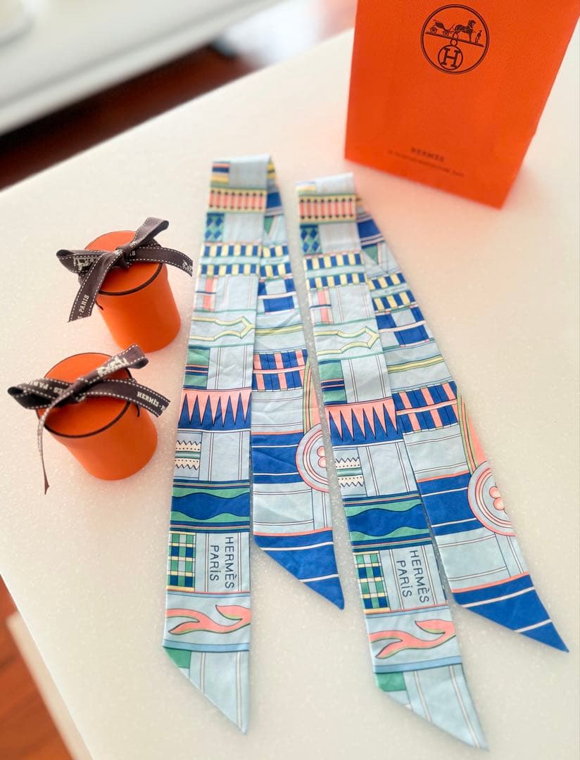 Black Friday価格 ! ！　HERMES エルメス　ツイリー　２本組！