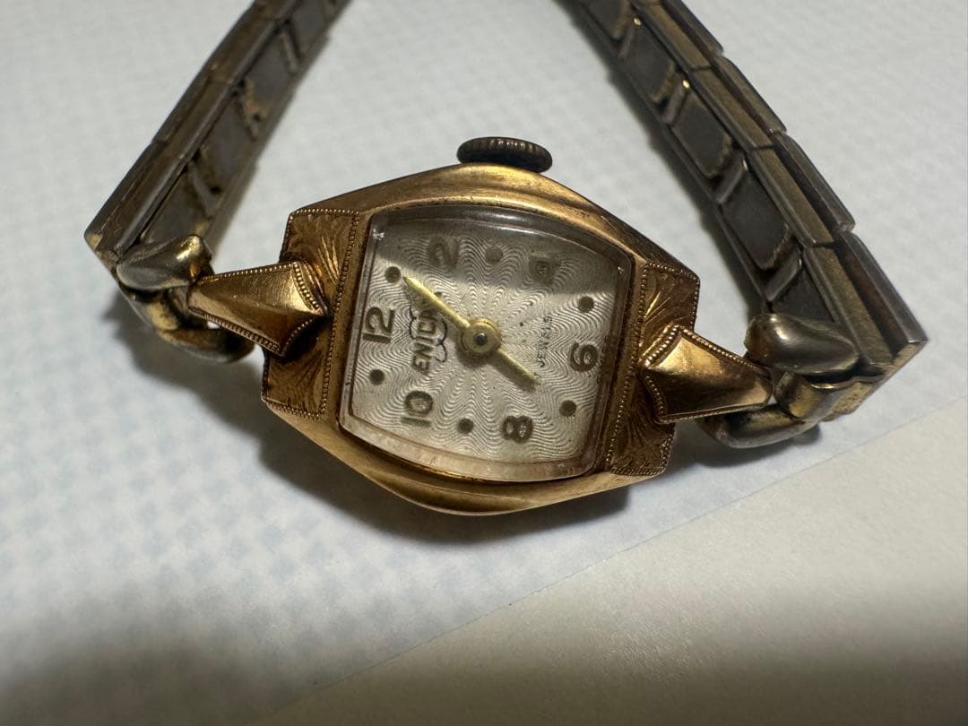 18Kゴールド 手巻き時計 角型 7gm