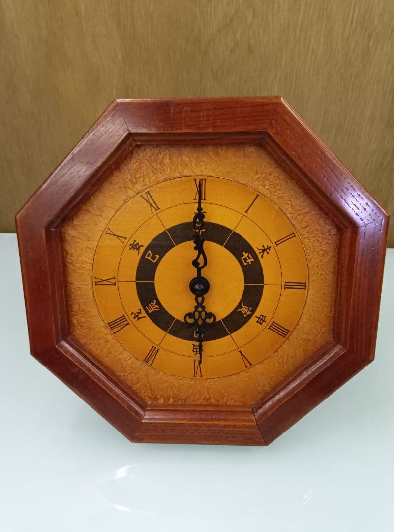 和洋折衷八角形 木製時計 十二支ローマ数字文字盤　ヴィンテージ美品