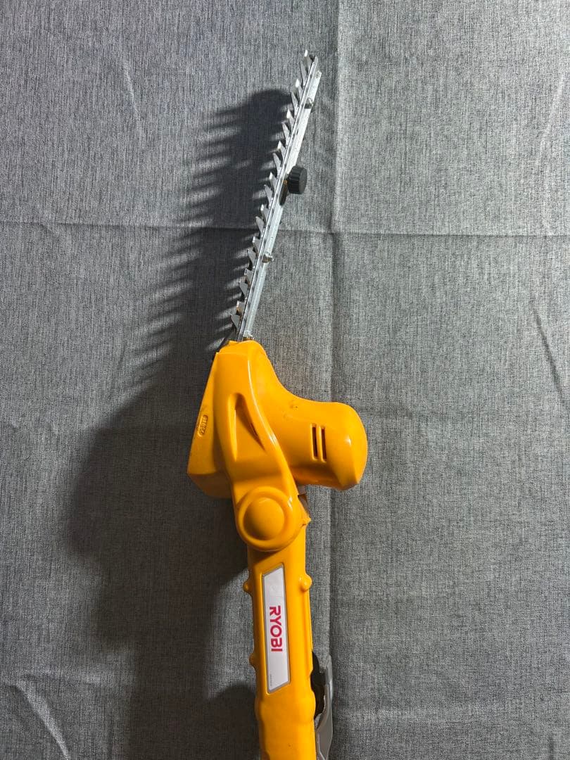 電動ヘッジトリマー HT-2100 草刈り機　RYOBI リョービ