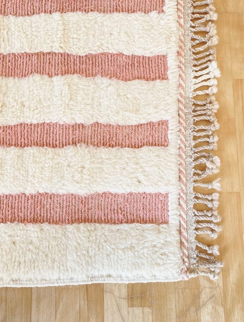 新品モロッコラグ ピンク絨毯 ストライプ柄　一点物ハンドメイド