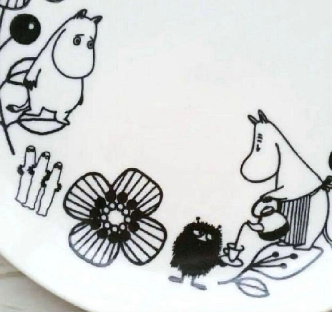 新品　ムーミン　ベリーシリーズ　モノクロ　大皿　21.5cmサイズ　北欧