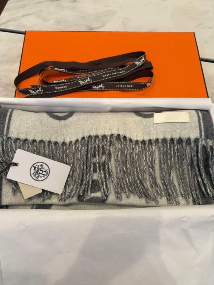 HERMES チェーンモチーフ マフラー グレー