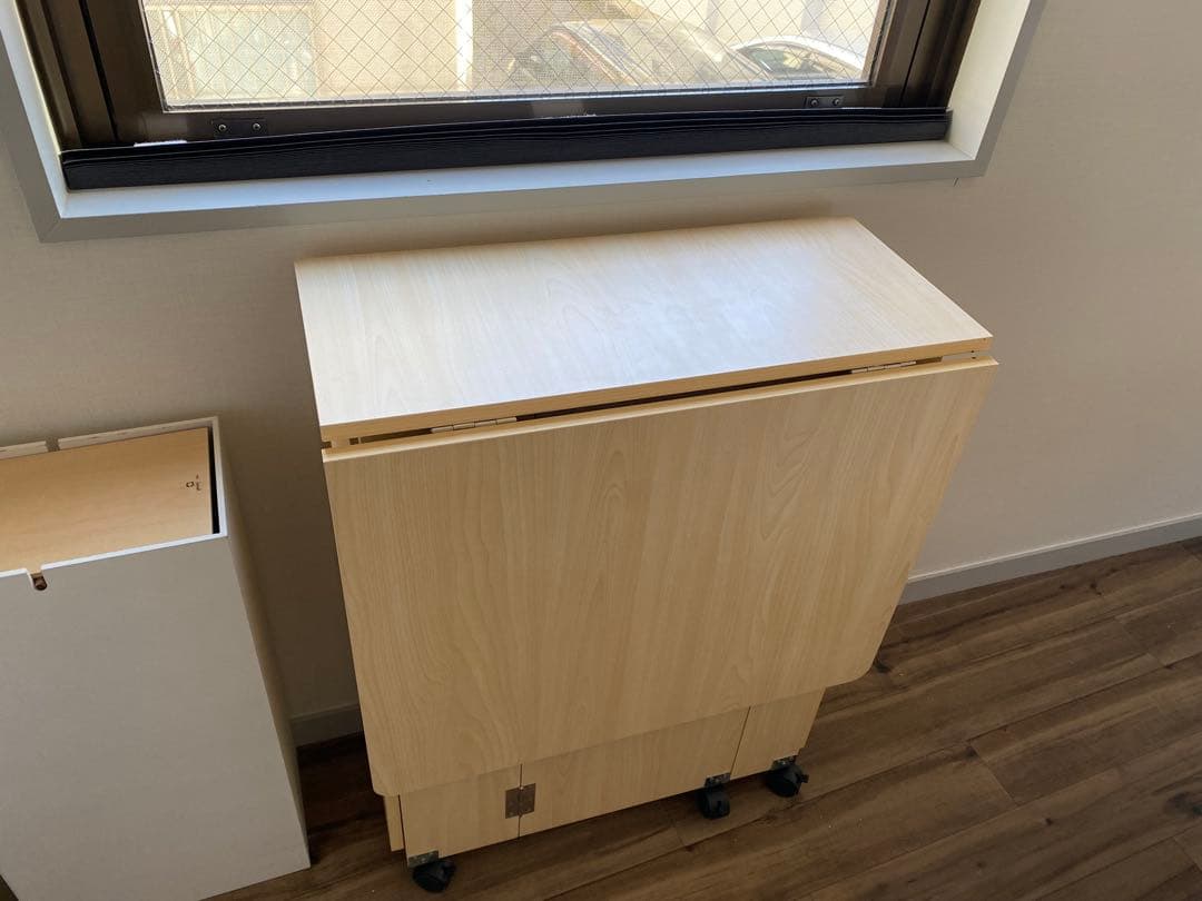 折りたたみ式ダイニングテーブル(引き取り限定)