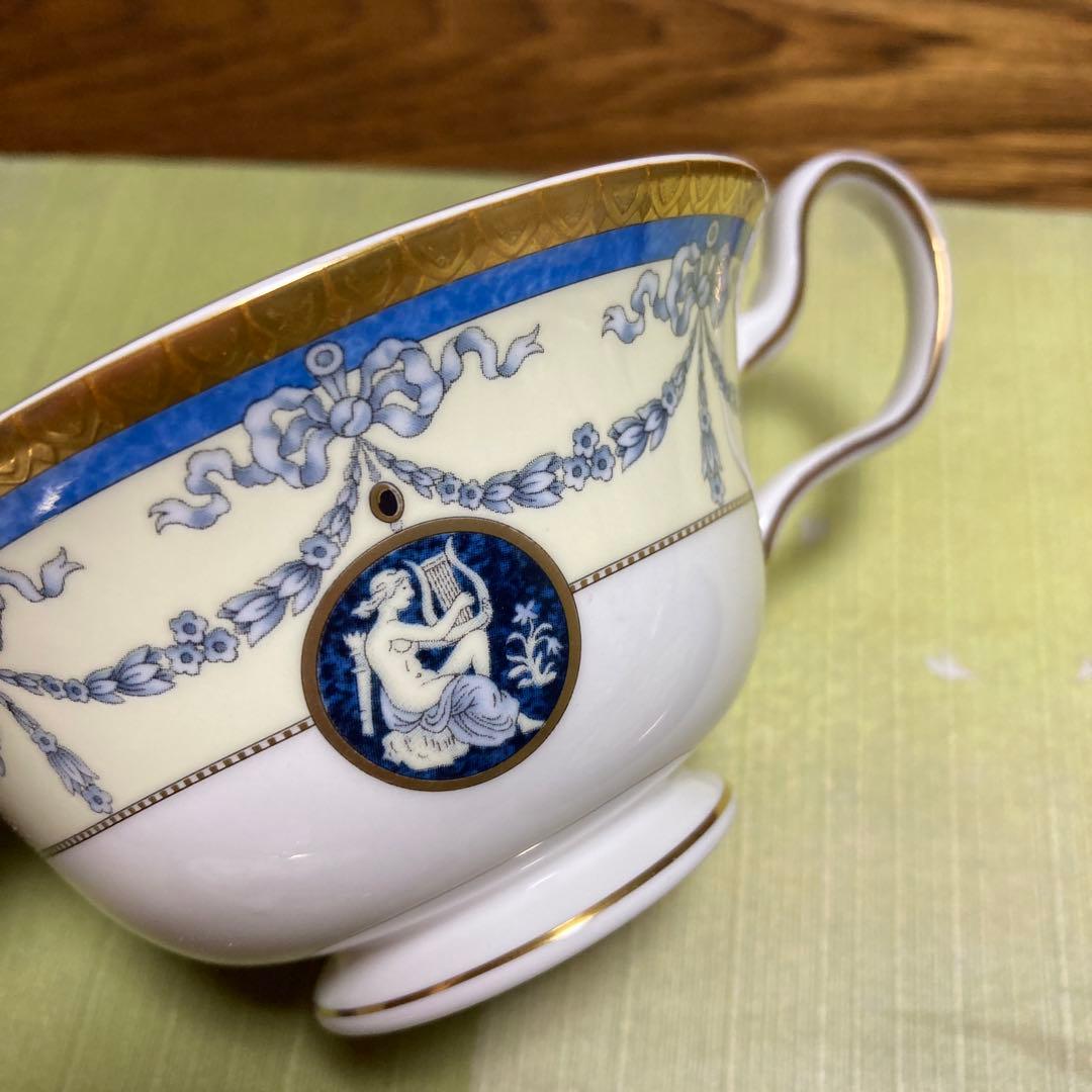 ウェッジウッド　マデリン　トリオセット①