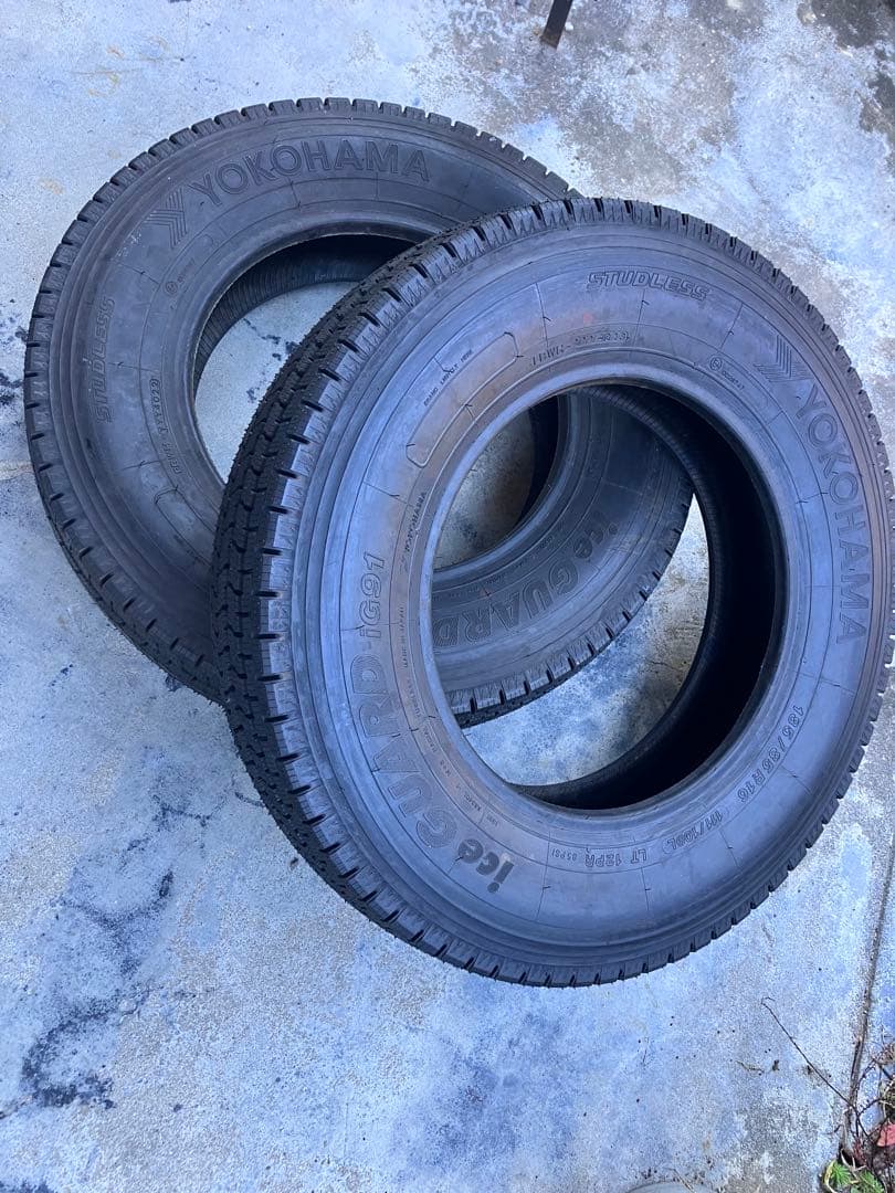 185/85/16 ヨコハマ　スタッドレスタイヤ　アイスガード　お正月セール‼️