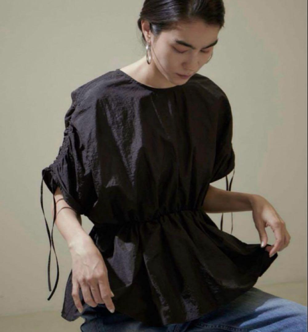 サロンアダムエロペ　24ss シャーリングスリーブブラウス