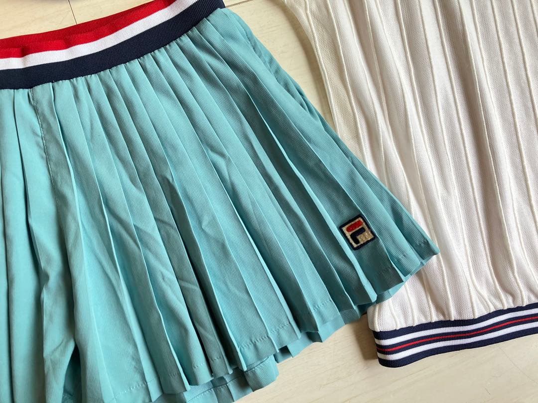 FILAフィラ＊オーガンジーシアートップスとプリーツキュロットパンツ上下セットS