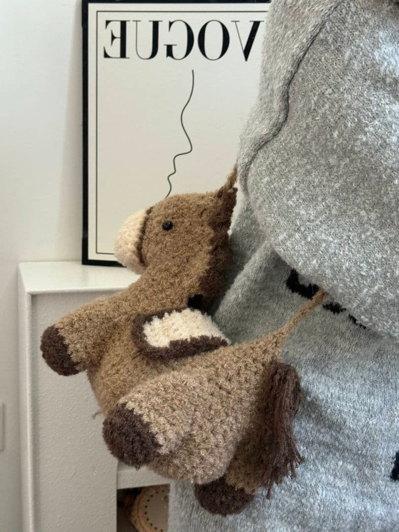 馬の形の編みぐるみポーチ