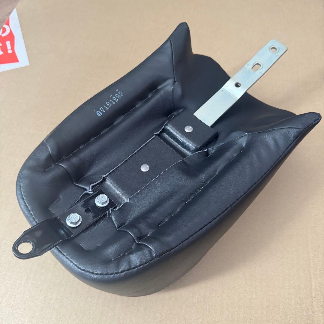 16年以降　XL1200X 純正タンデムシート