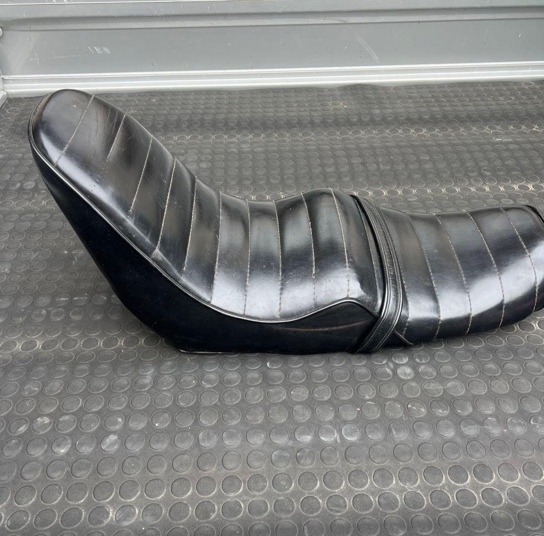 GS400チョビ三段シート