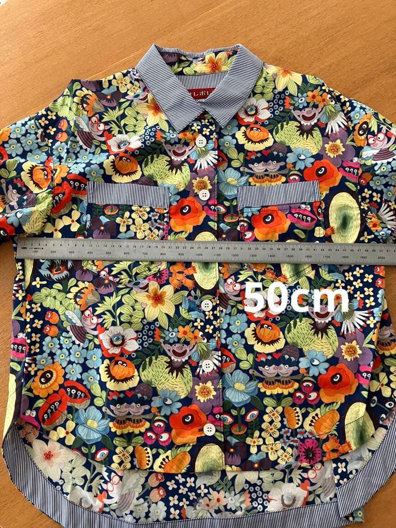 アルベロベロの花柄半袖シャツ