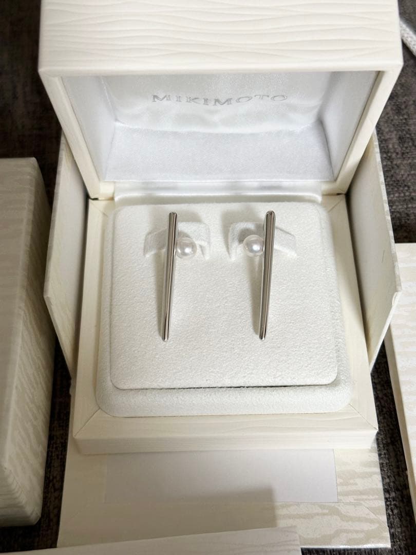 ミキモト　MIKIMOTO ブイコード　Vコード アコヤ真珠　ピアス　パール