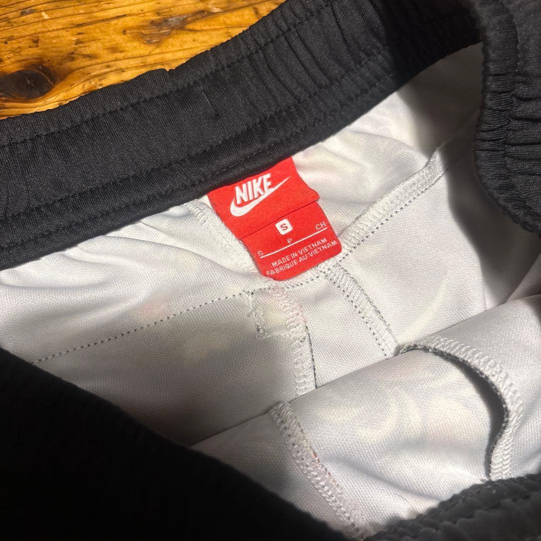 NIKE花柄ジャージセット