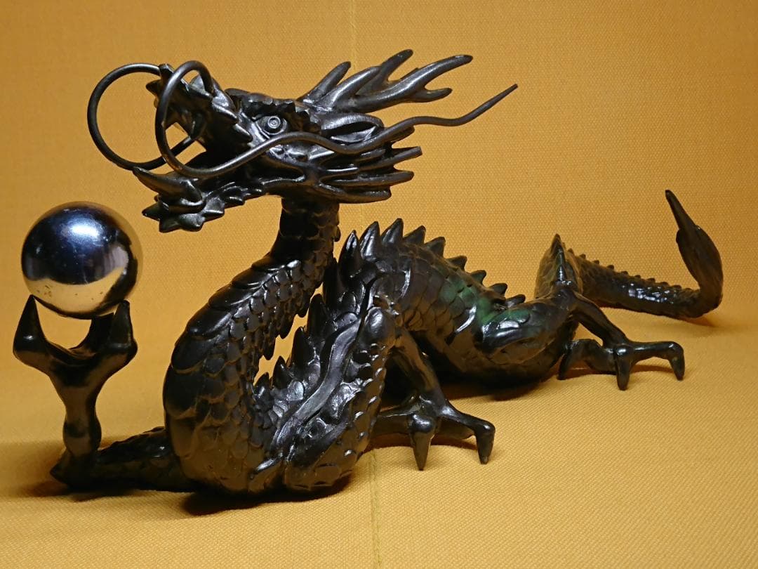 【美品】龍　金属　オブジェ　置物　インテリア　工芸品　美術品　A3254