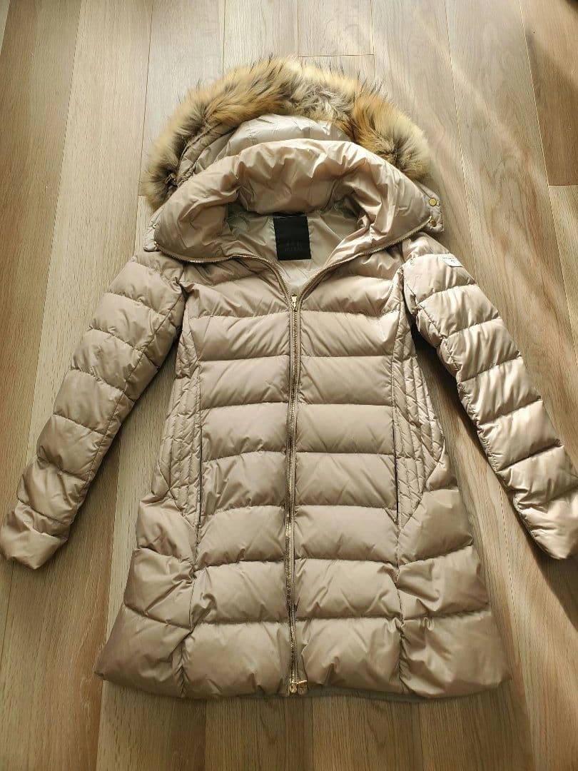 【2回着用】TATRAS×TOMORROWLAND SARMA レディースダウン