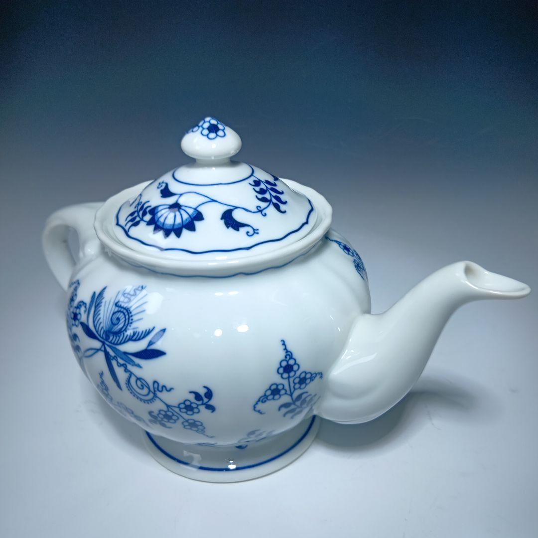 ブルーダニューブカップ＆ソーサ6客 ケーキ皿6枚　ティーポット１個セット