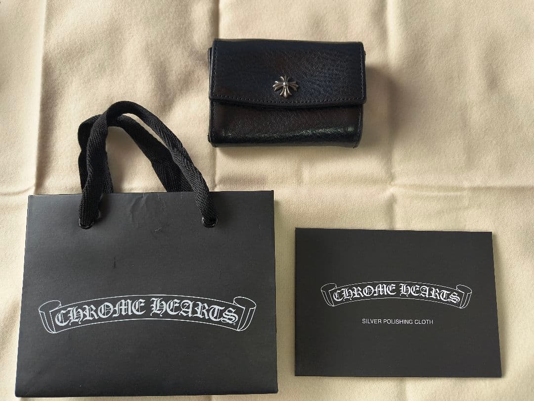 美品 Chrome Hearts クロムハーツ CHプラスボタン タイニー 財布