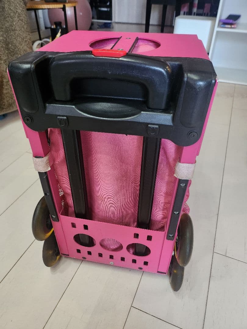 Zuca スポーツ　ピンク 花柄 キャリーケース