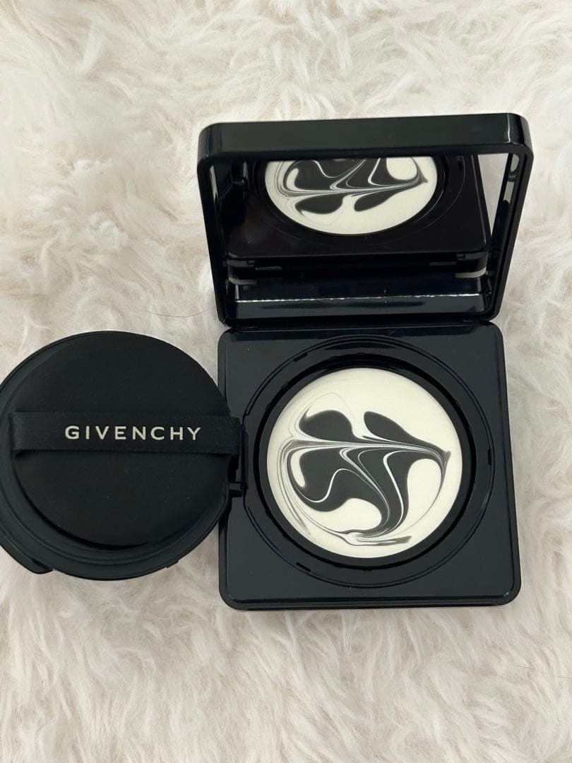 ソワンノワール UVコンパクト