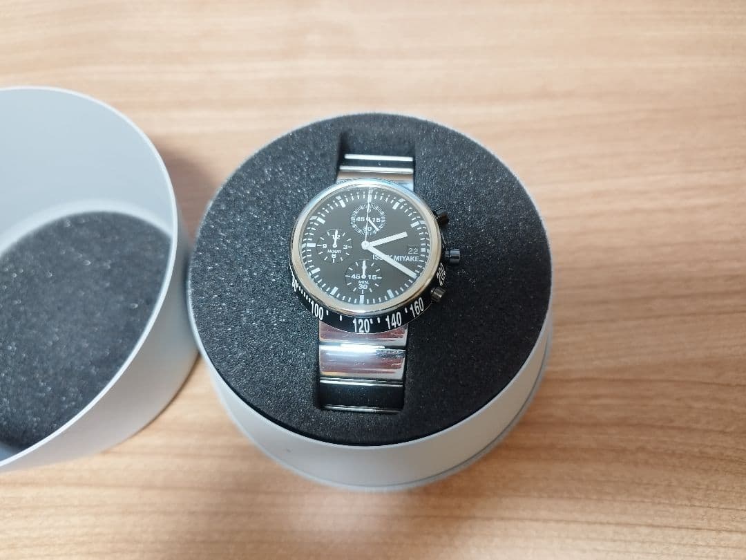 ISSEY MIYAKE イッセイミヤケ TRAPEZOID トラペゾイド