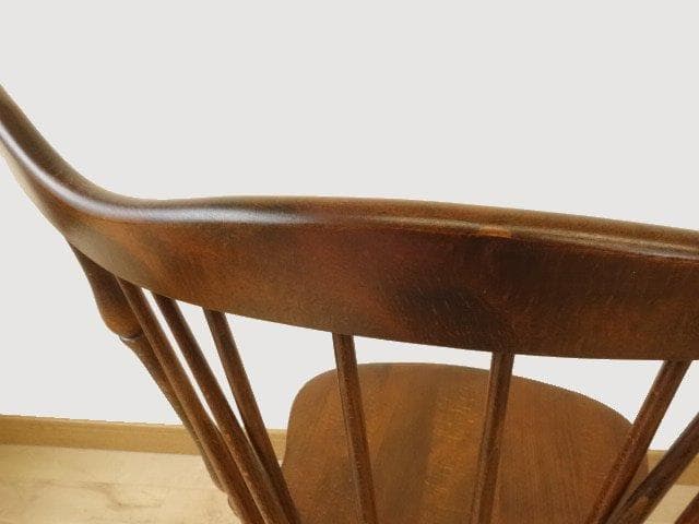 飛騨産業　キツツキ　スピンドルチェアーC　イス　椅子　 木製　再塗装済ＵＳＥＤ