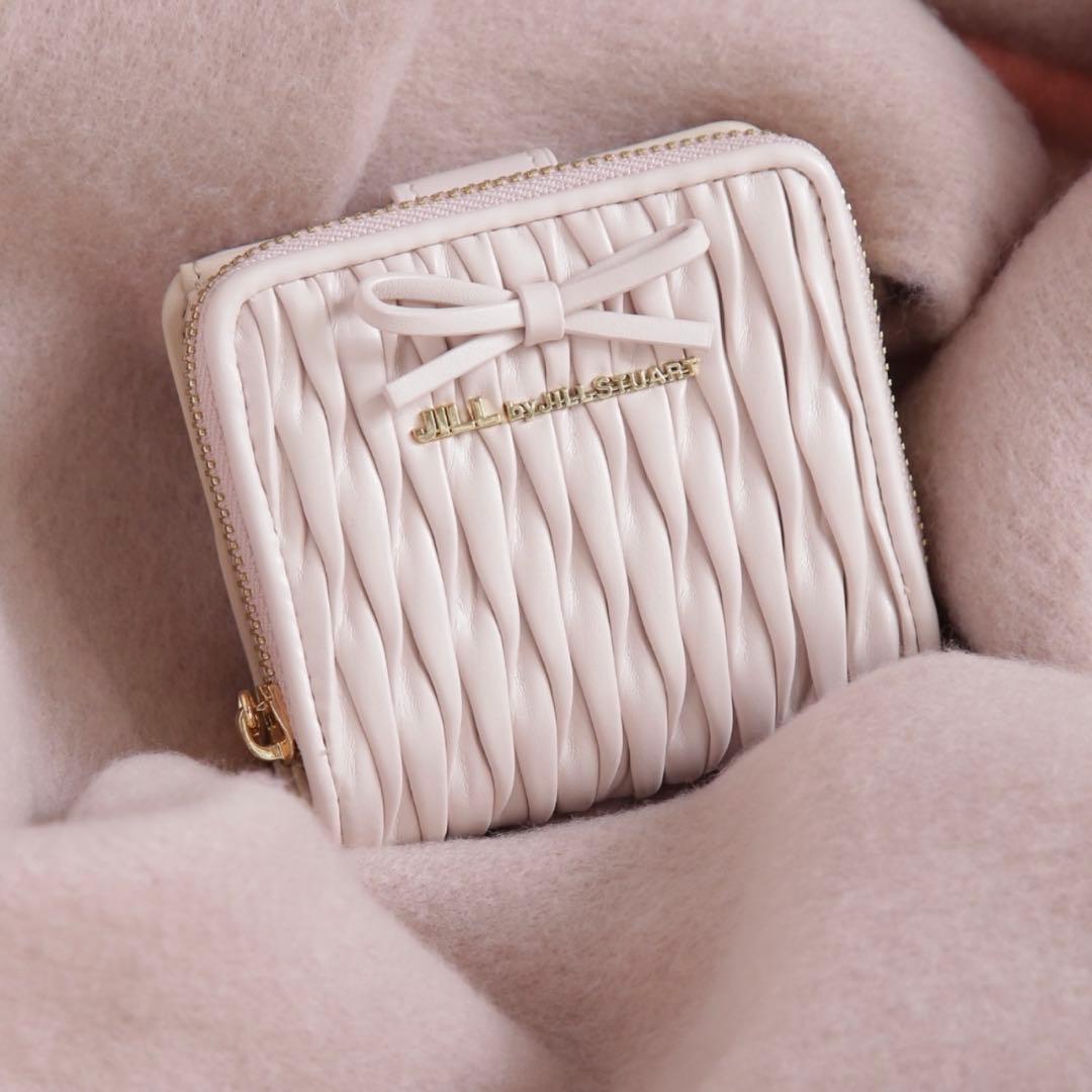 JILL by JILL STUART ミニリボンパフィーウォレット ピンク