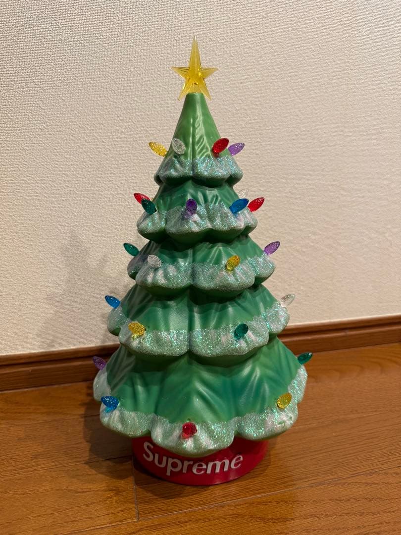 シュプリーム　ホリデーツリー