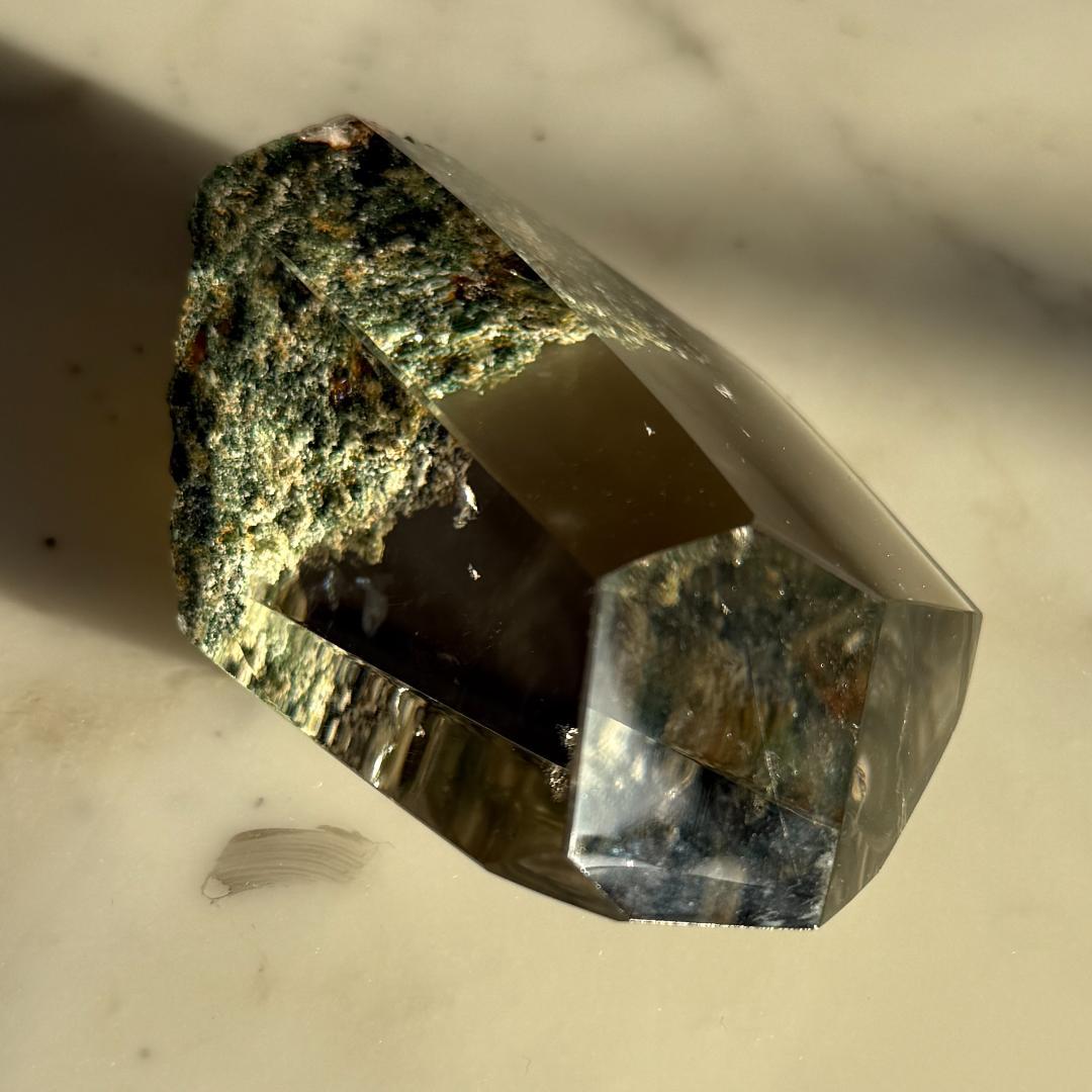 【ガーデン クォーツ】 ブラジル産 フリーフォーム