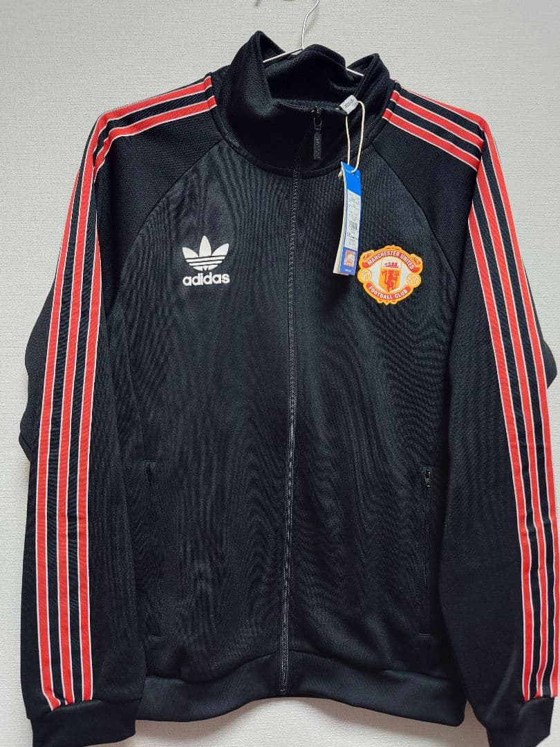 新品　adidas　マンチェスターユナイテッド　復刻　トラックジャケット