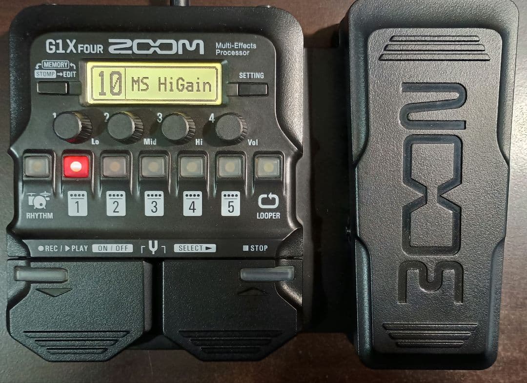 タイムセール【ギターエフェクター】ZOOM G1XFOUR ＋アダプター＋オマケ