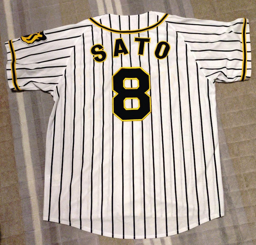 阪神タイガース 佐藤輝明 レプリカユニフォーム #8 旧ホーム/Мサイズ