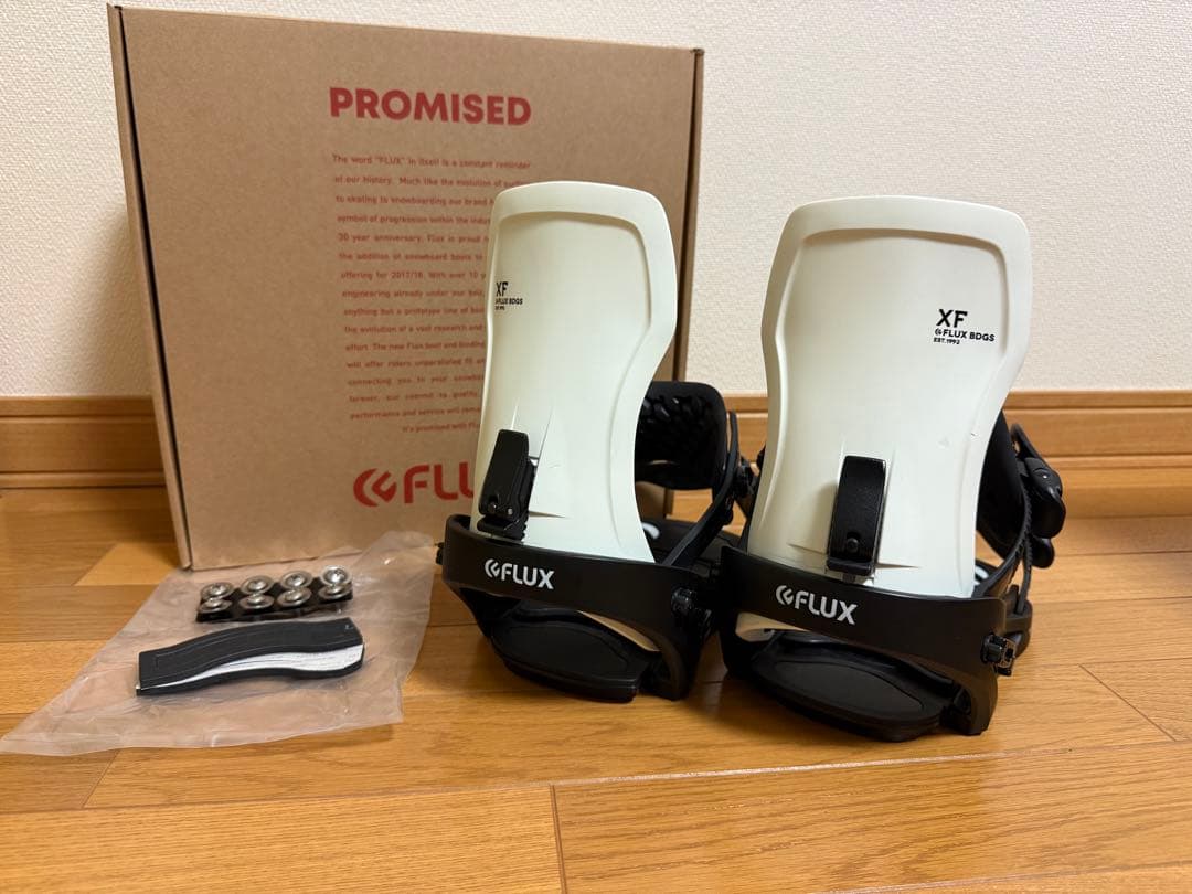 スノーボード FLUX XF WHITE / BLACK