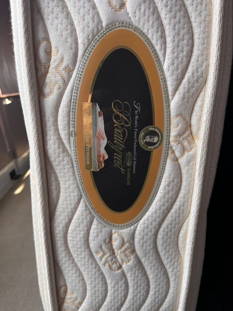 美品 シモンズ Simmons ビューティレスト　ゴールデンバリュー　プレミアム