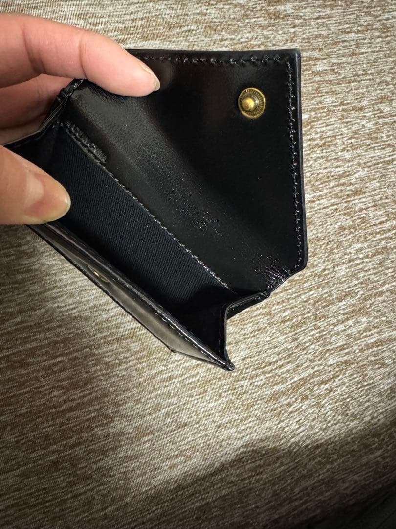 ふ*ち様 三つ折り財布 黒 ロゴ付き