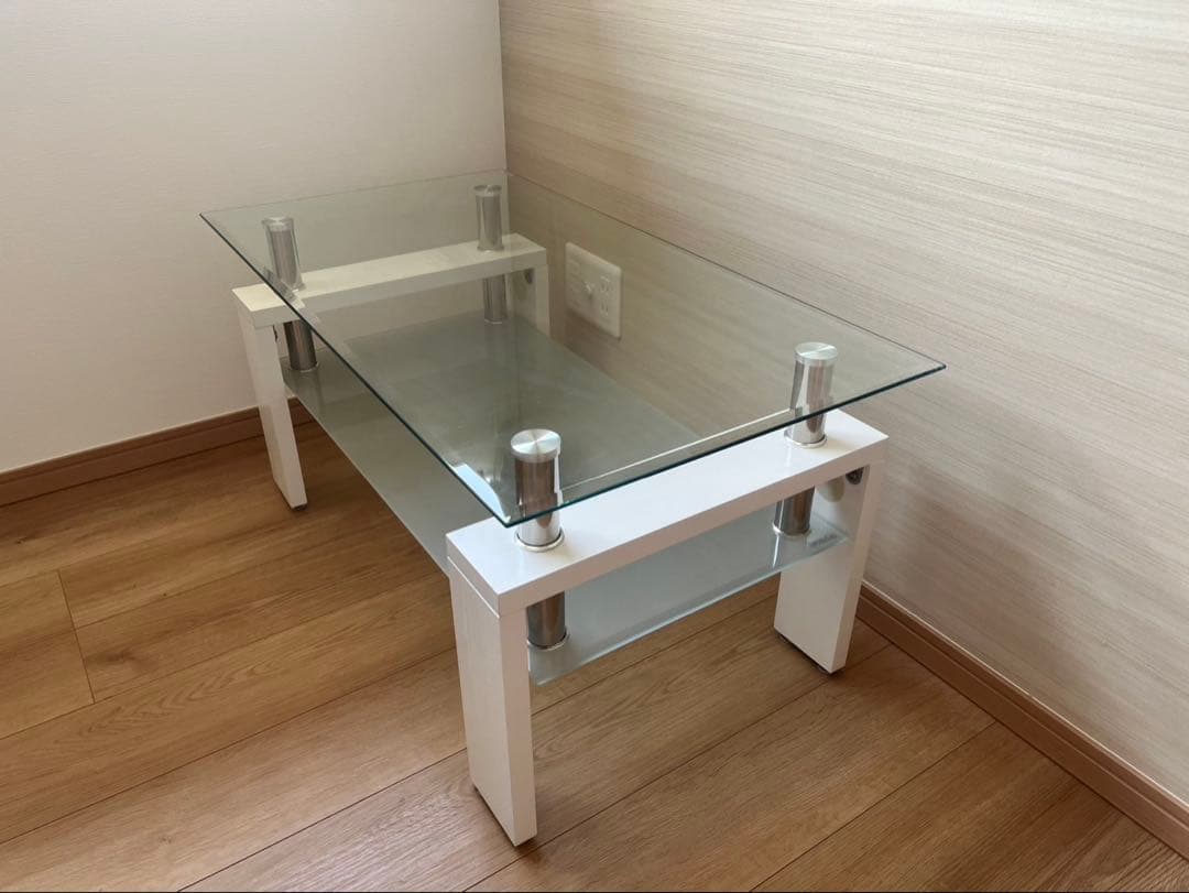 美品！モダンガラステーブル　送料込み