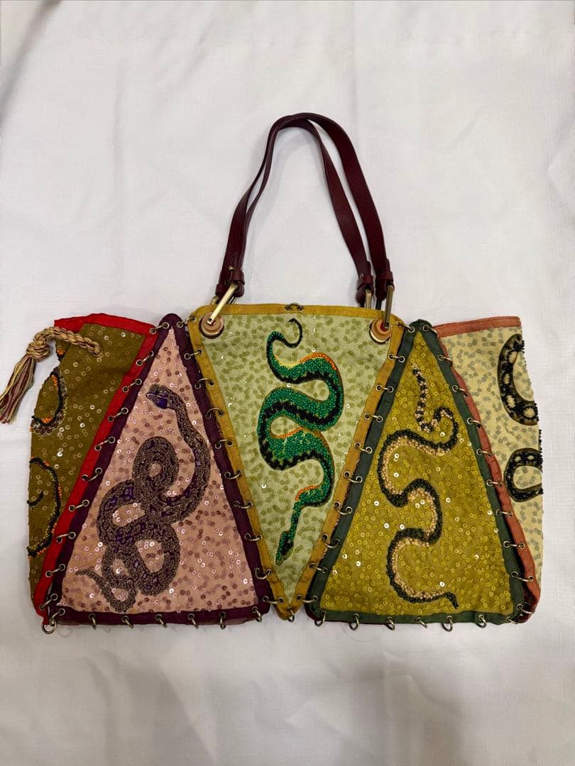 (ひぃさん専用2/13まで) 蛇刺繍ビーズ装飾トートバッグ