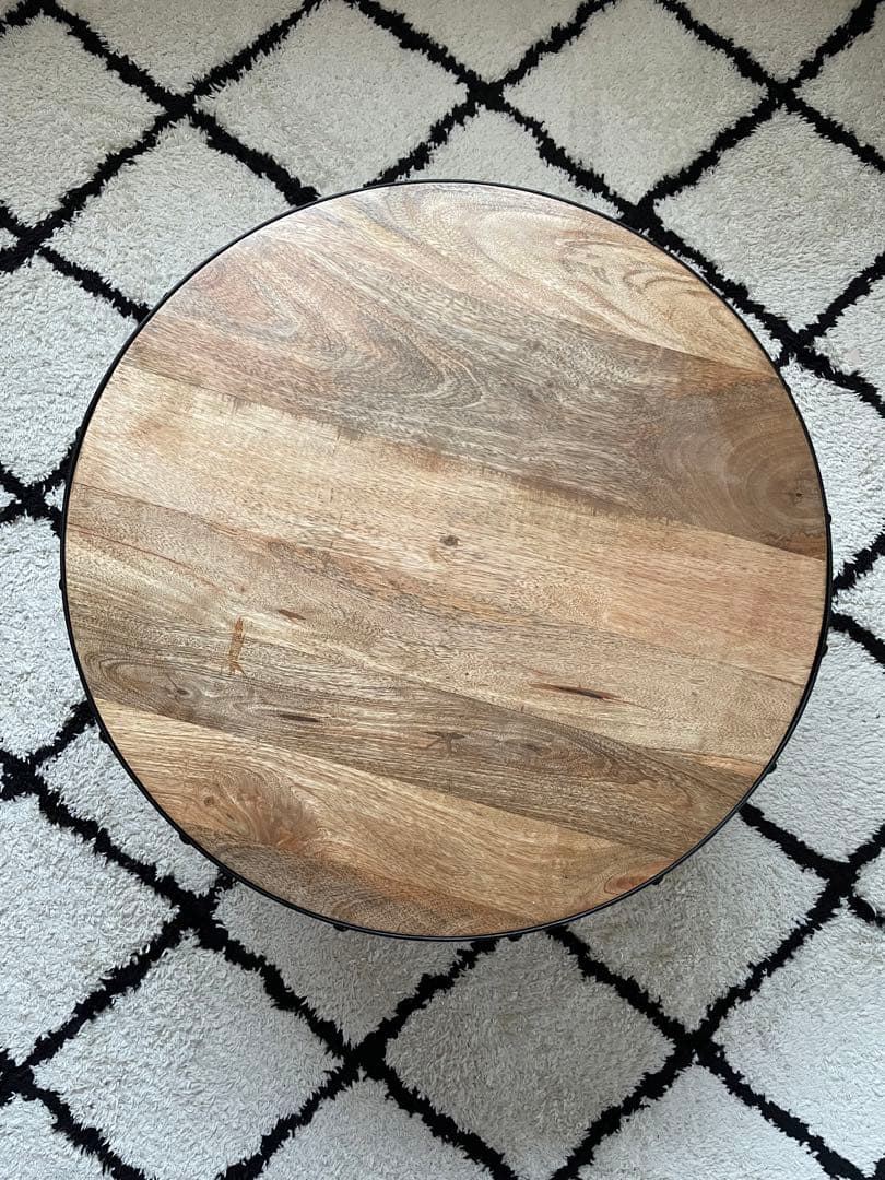 ニコアンド　キャスター付きテーブル