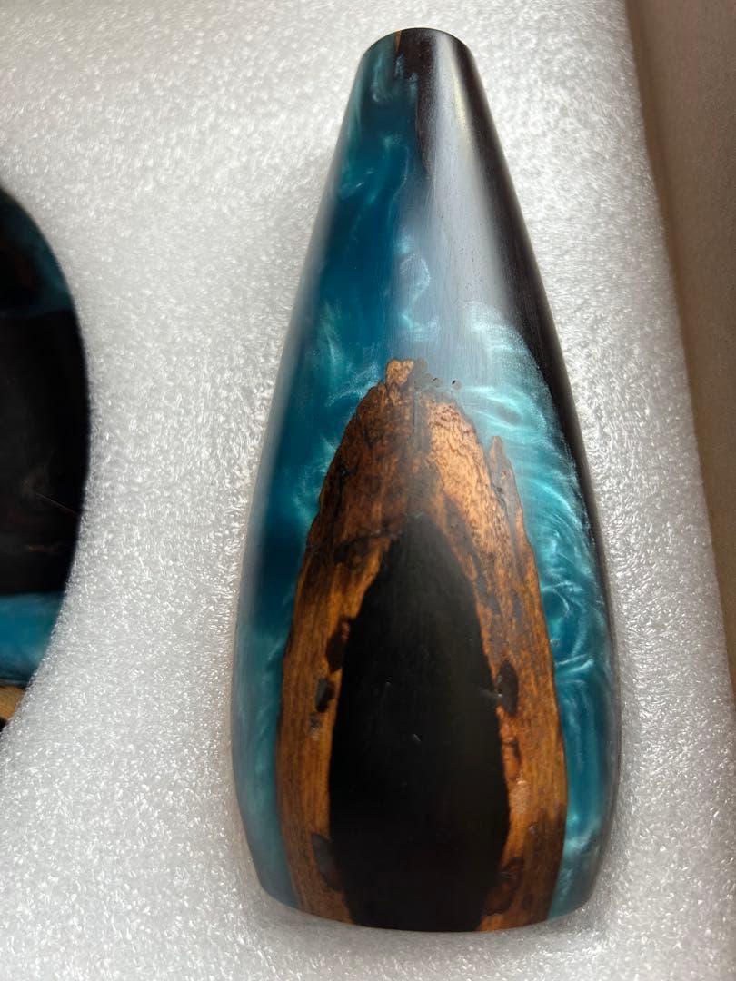 天然胡桃の木とレジン（樹脂）融合美、木製アートお茶盤プレートと花瓶3点セット