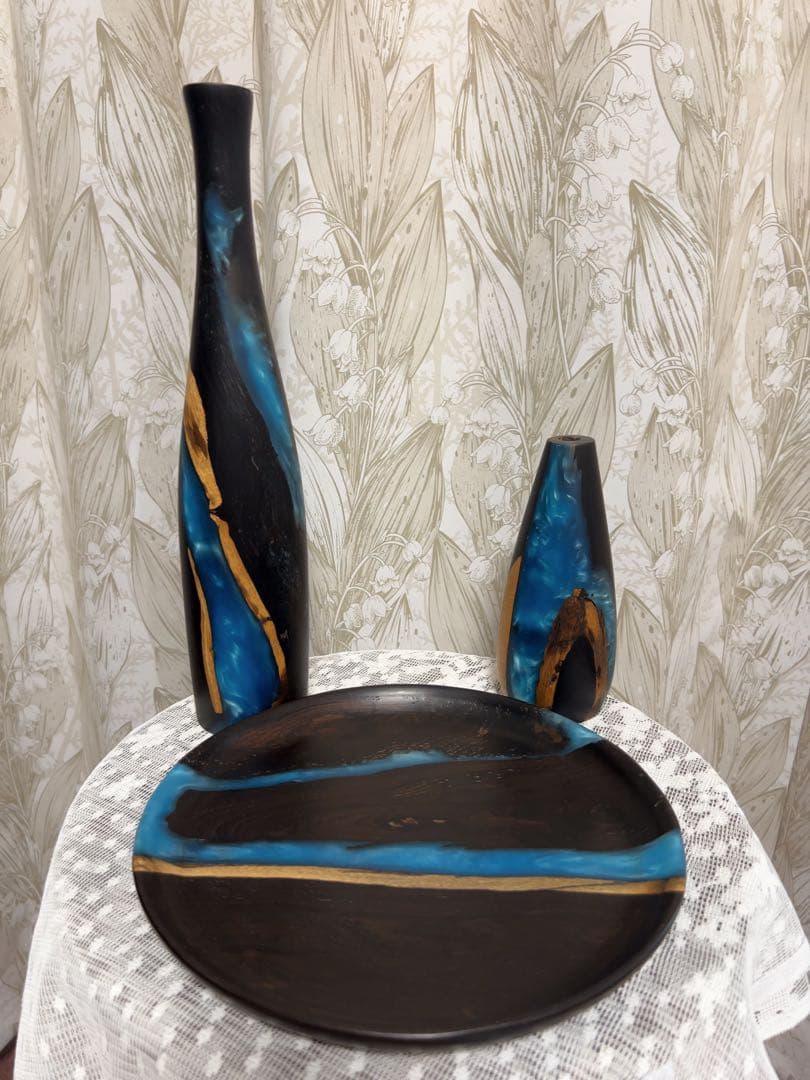 天然胡桃の木とレジン（樹脂）融合美、木製アートお茶盤プレートと花瓶3点セット