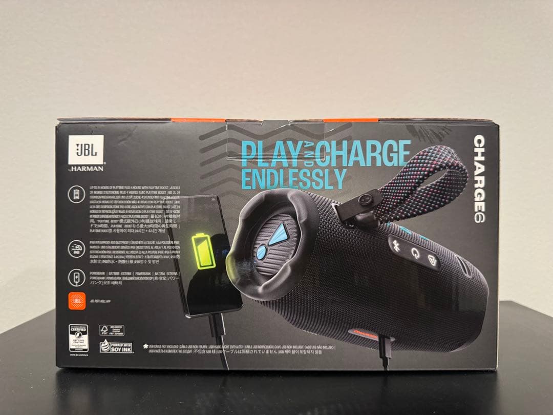 JBL Charge 6 ファンキーブラック 室内使用のみ 11/29購入