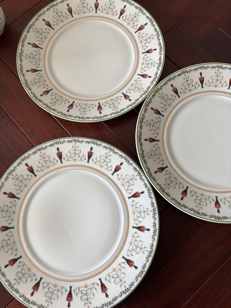 ベルナルド クリスマス柄　プレート約26センチ　３枚セット BERNARDAUD