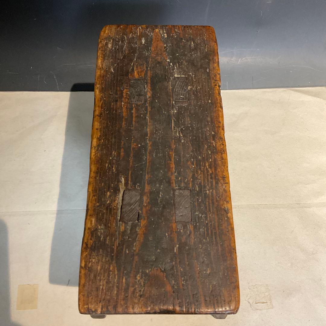 101501 小ぶりな木製スツール 無垢材 アンティーク レトロ 椅子 腰掛け