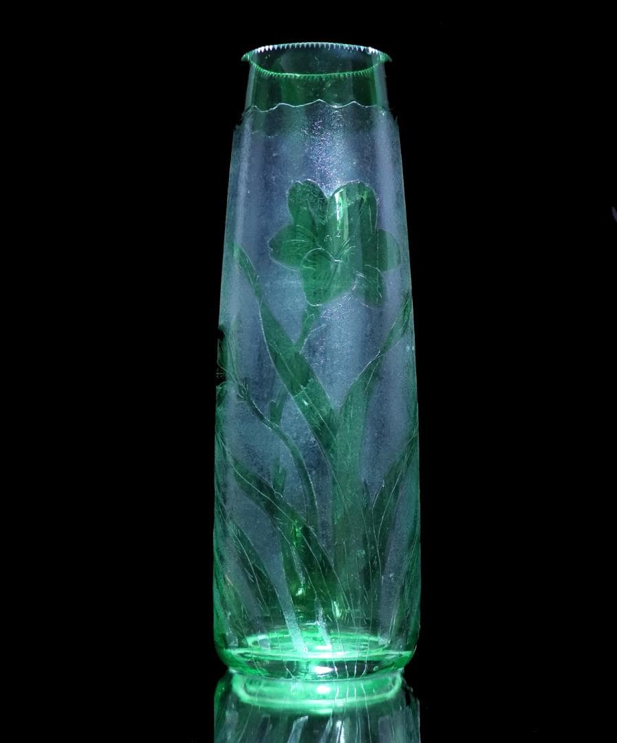オールド・バカラ 1880年頃美術館級 緑色被せ硝子 特大アシッドエッチング花瓶